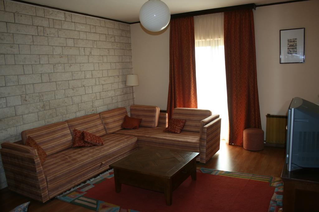 Sossa Apartments Umag Room photo